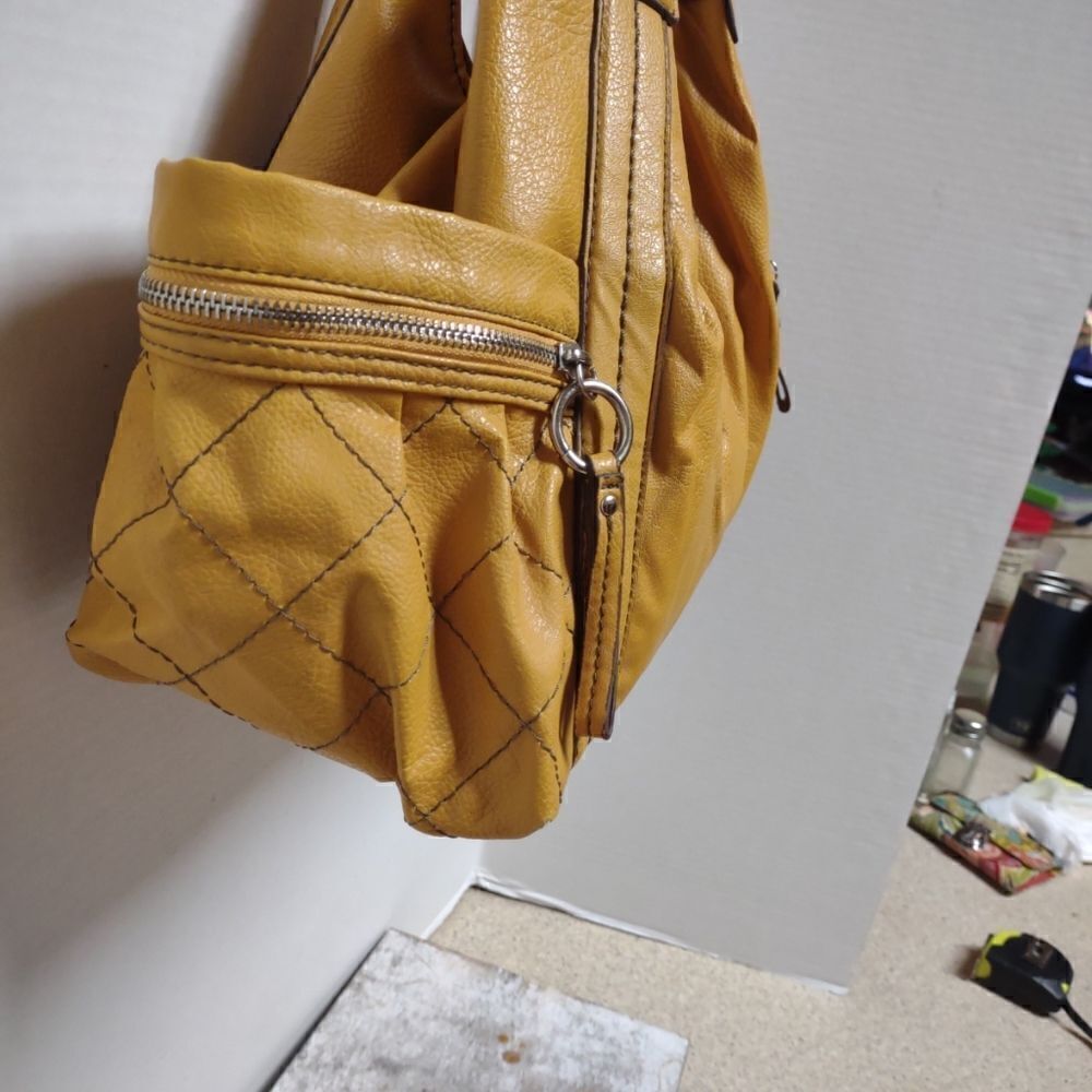 Relic yellow purse - Picture 8 of 8